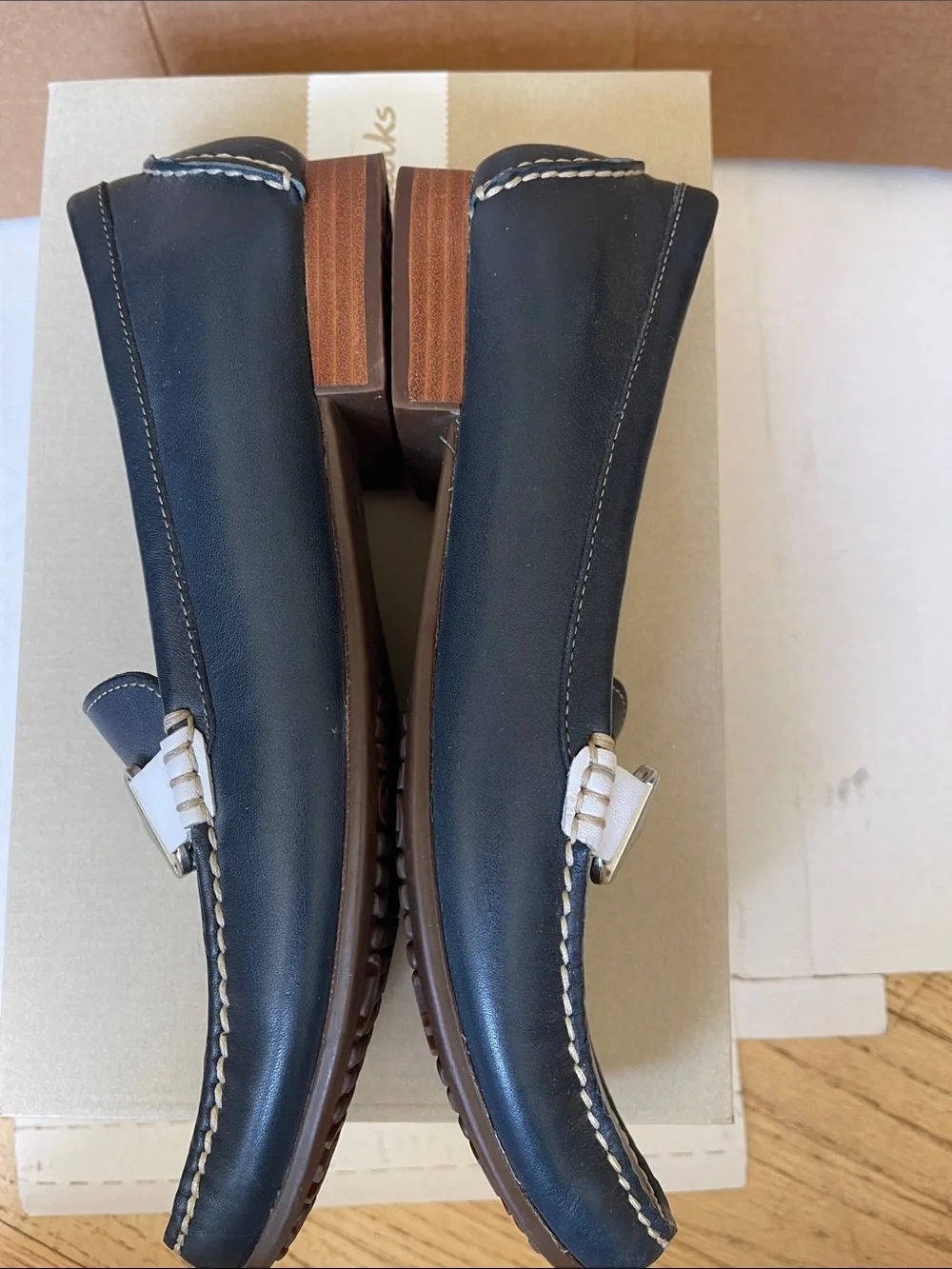 Clarks women slip